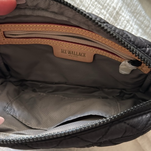NEVER WORN MZ metro belt bag - Picture 3 of 7